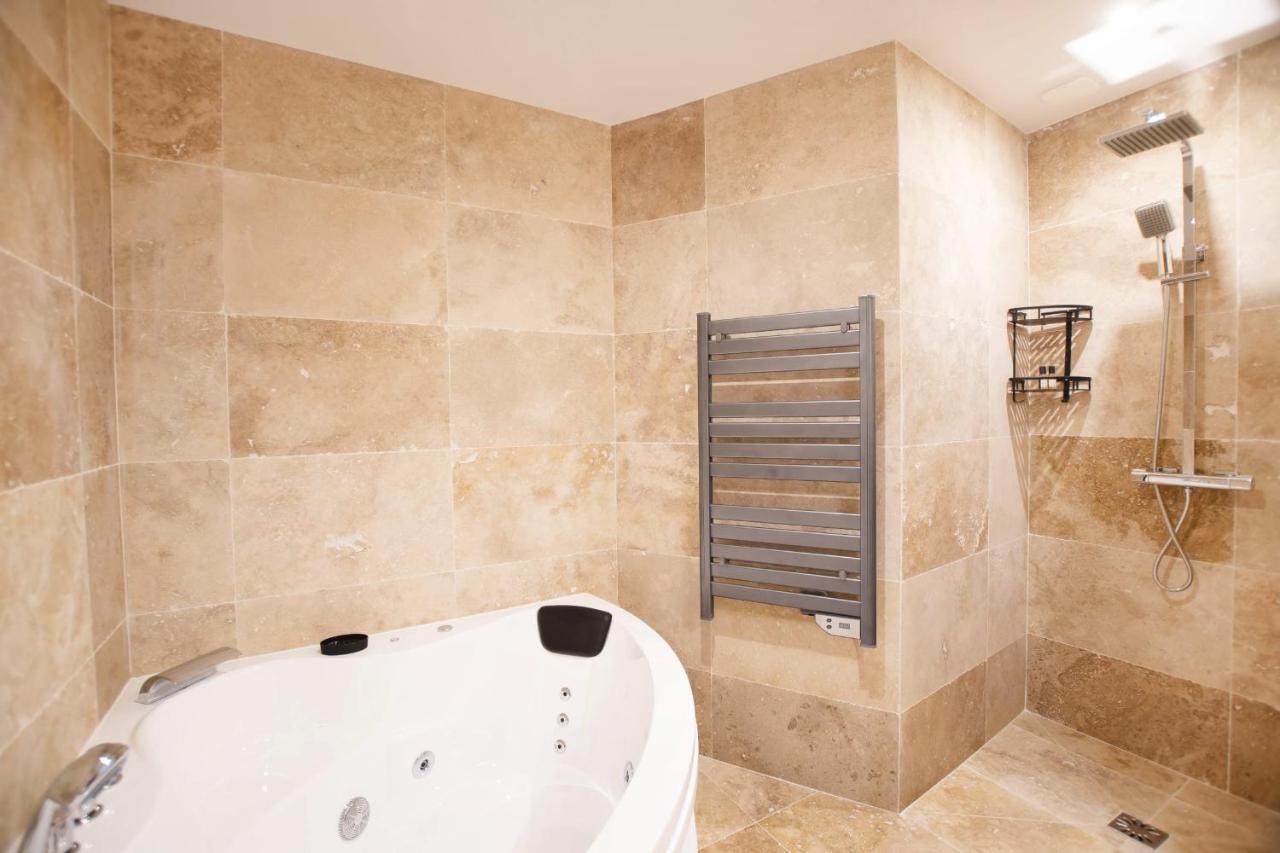 Guestready - Studio With Jacuzzi In The 10 Th Daire Paris Dış mekan fotoğraf